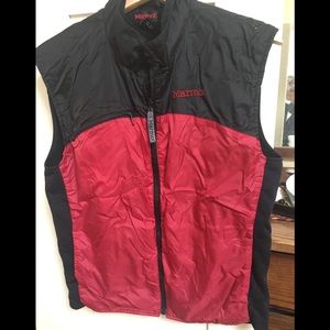 Marmot Vest—Blk and Red. Size M